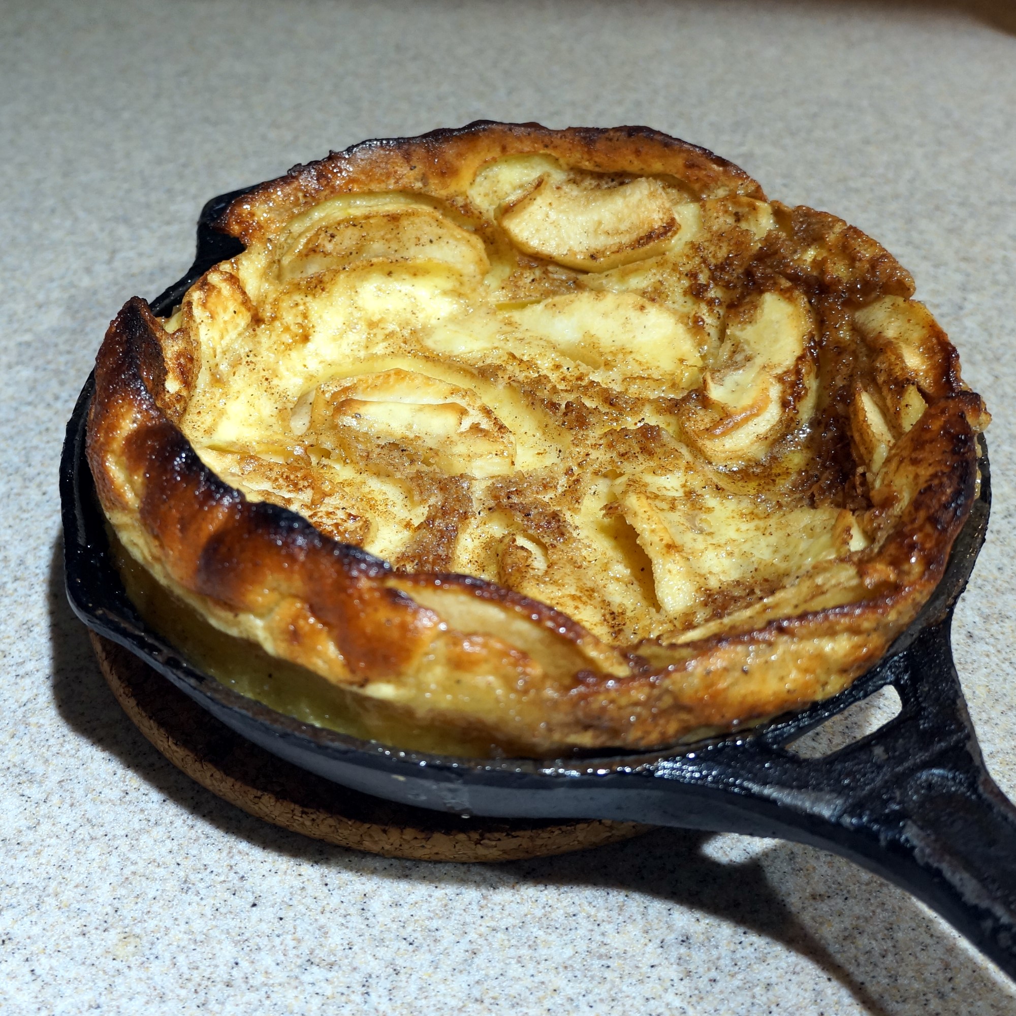 baked apple pancake