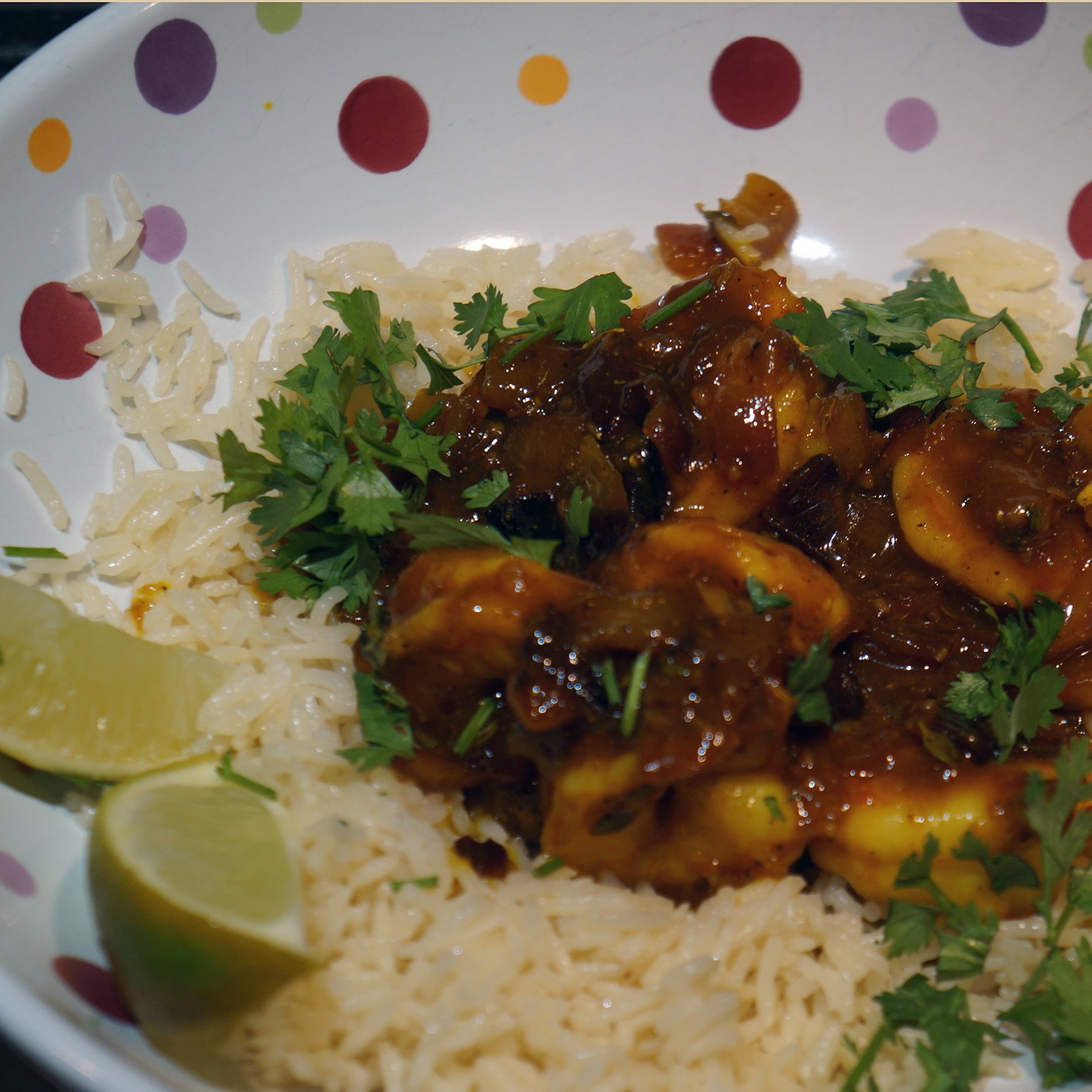 Spicy coconut shrimp with turmeric