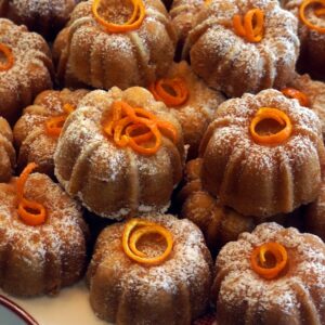 mini orange bundt cakes