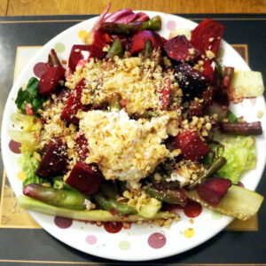 beet and goat cheese salad