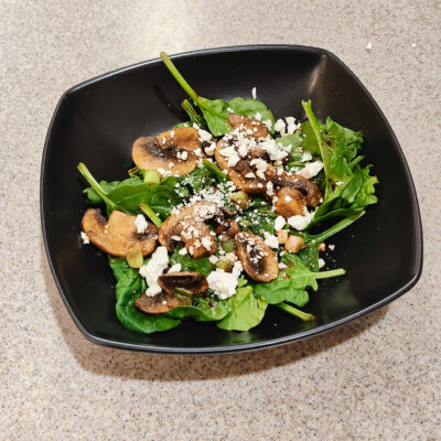 Spinach and mushroom salad with balsamic and feta